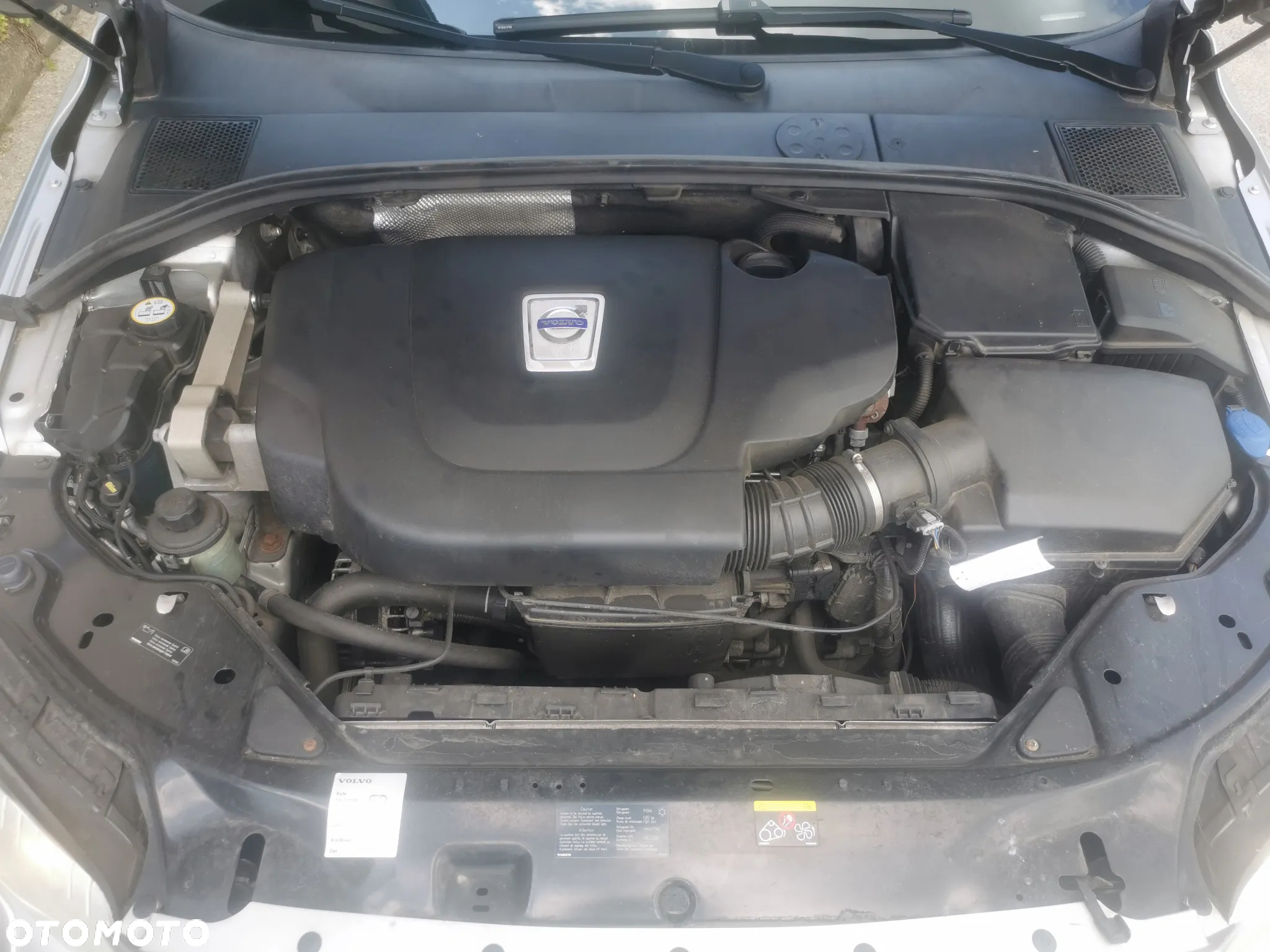 Volvo V70 D3 R-Design - 26