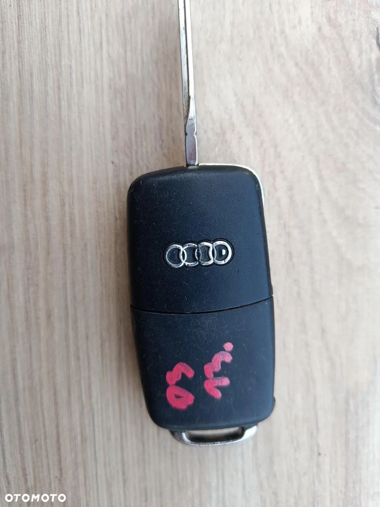 AUDI A8 D3 KLUCZYK PILOT 433MHz 4E0837220D - 2