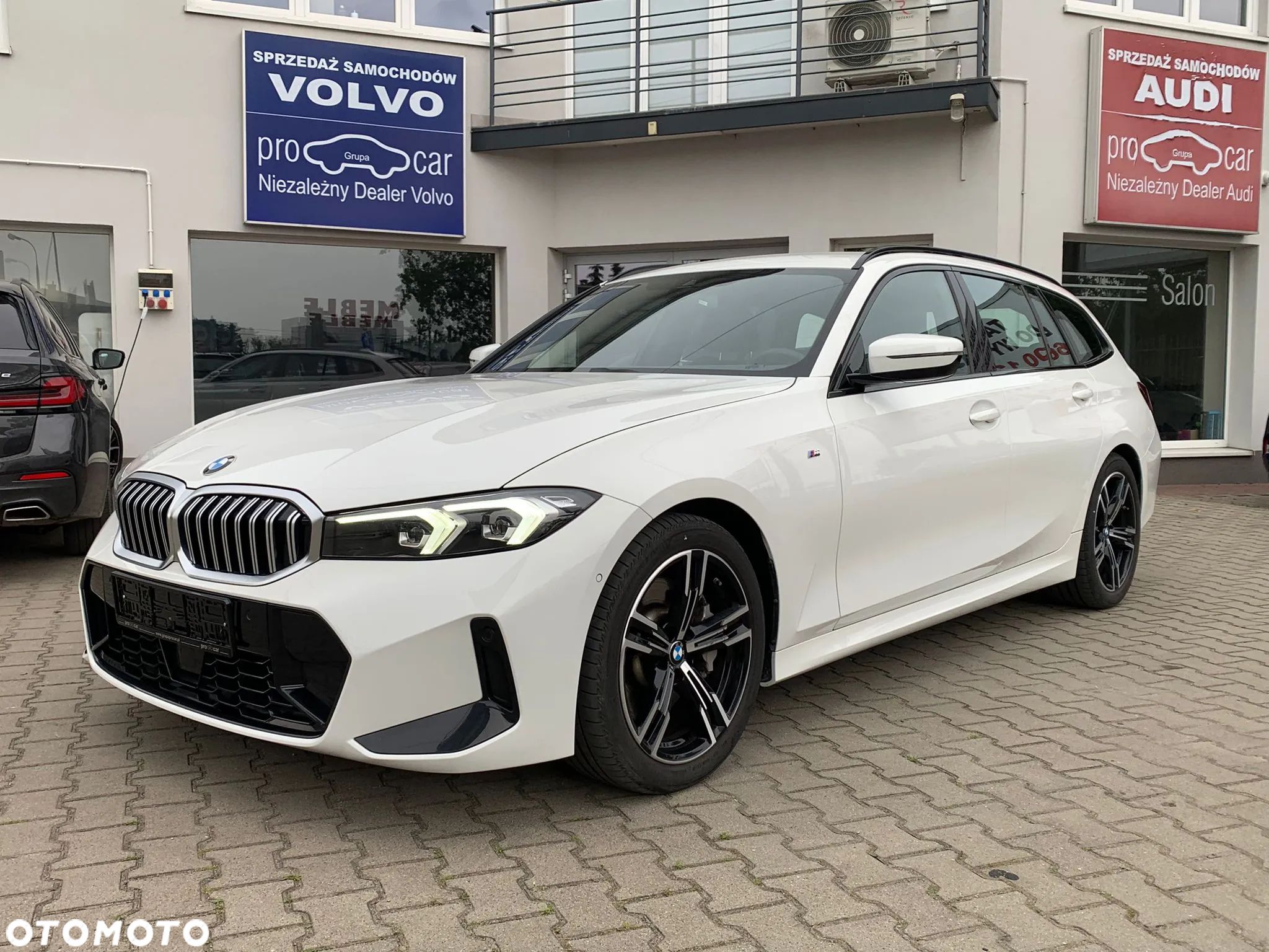 BMW Seria 3 330i M Sport - 1