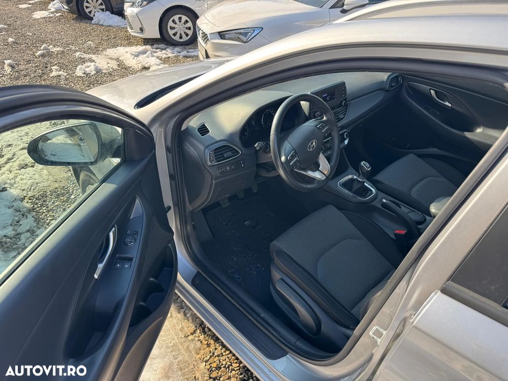 Hyundai i30 1.5 110CP 5DR M/T Comfort - 6