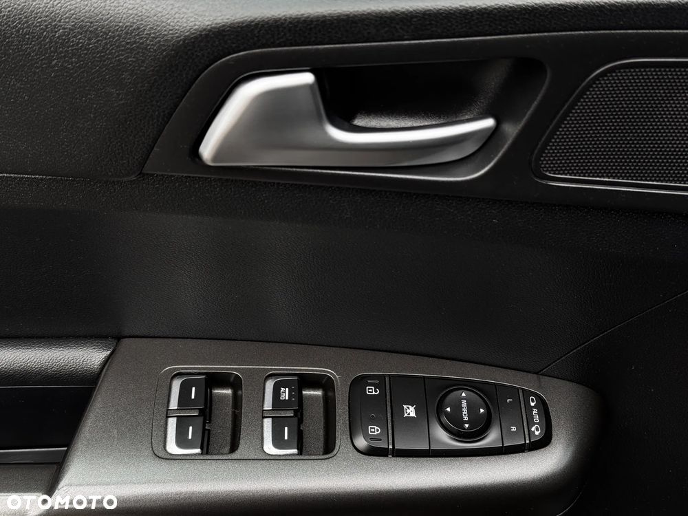 Kia Sportage 1.7 CRDI 2WD ISG Spirit - 23