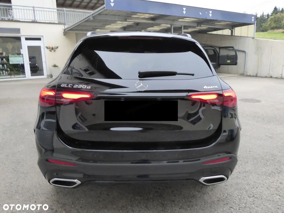 Mercedes-Benz GLC 220 d mHEV 4-Matic AMG Line - 8
