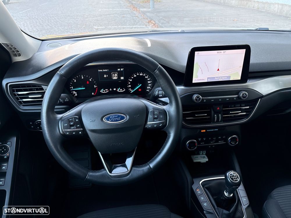 Ford Focus SW 1.5 TDCi EcoBlue Business - 15