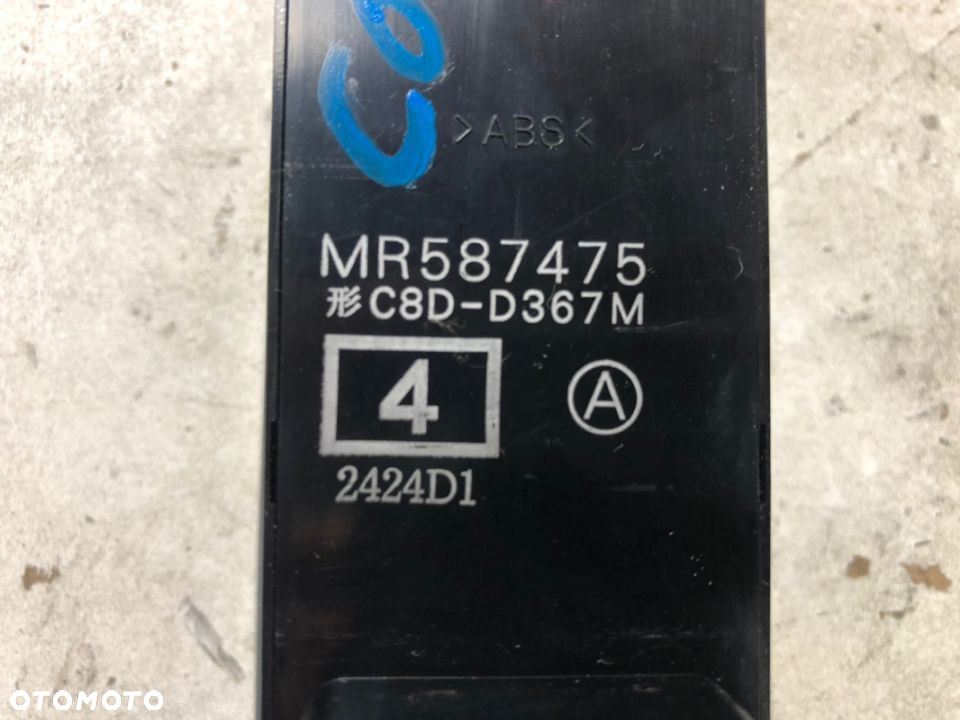 MITSUBISHI COLT Z30 PRZEŁĄCZNIK SZYB LEWY PRZEDNI MR587475 - 4
