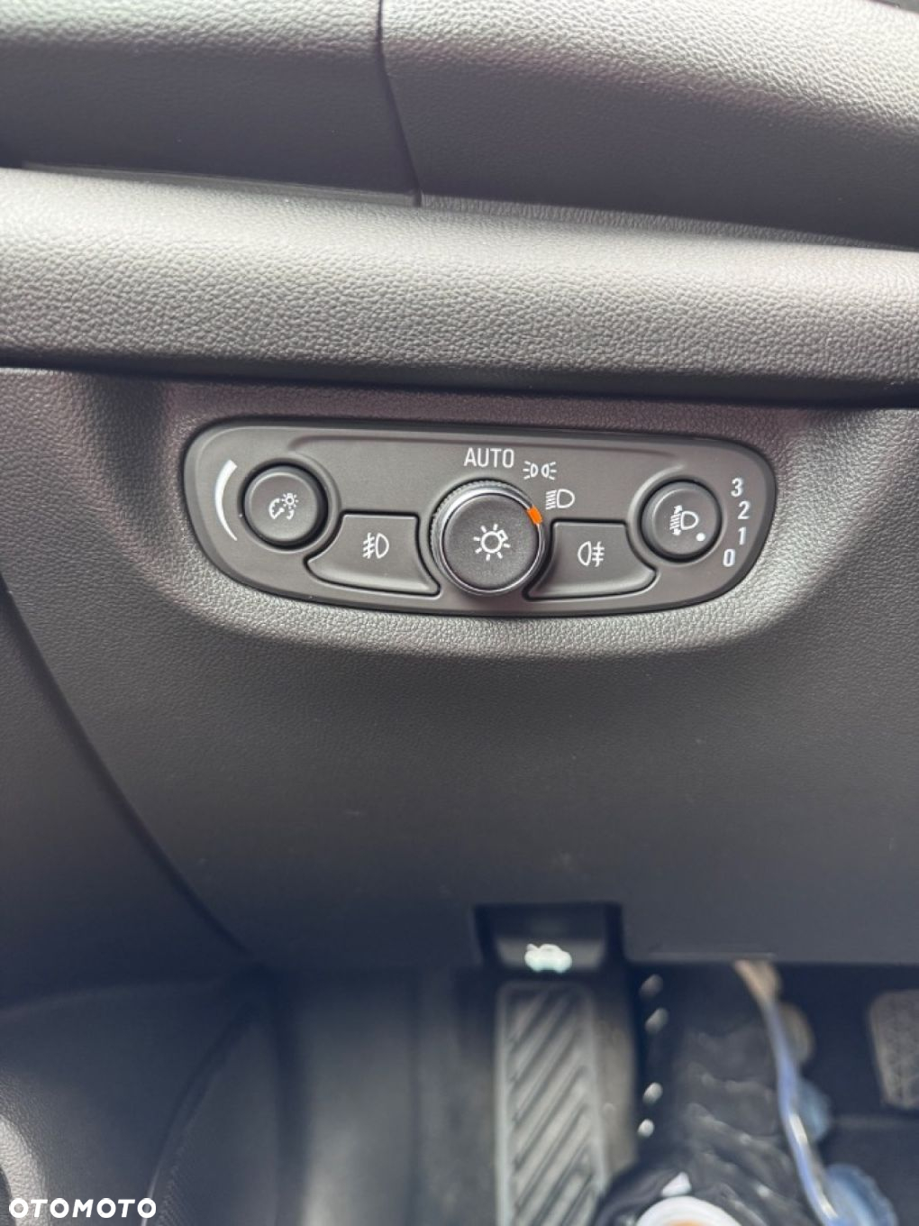 Opel Insignia - 25