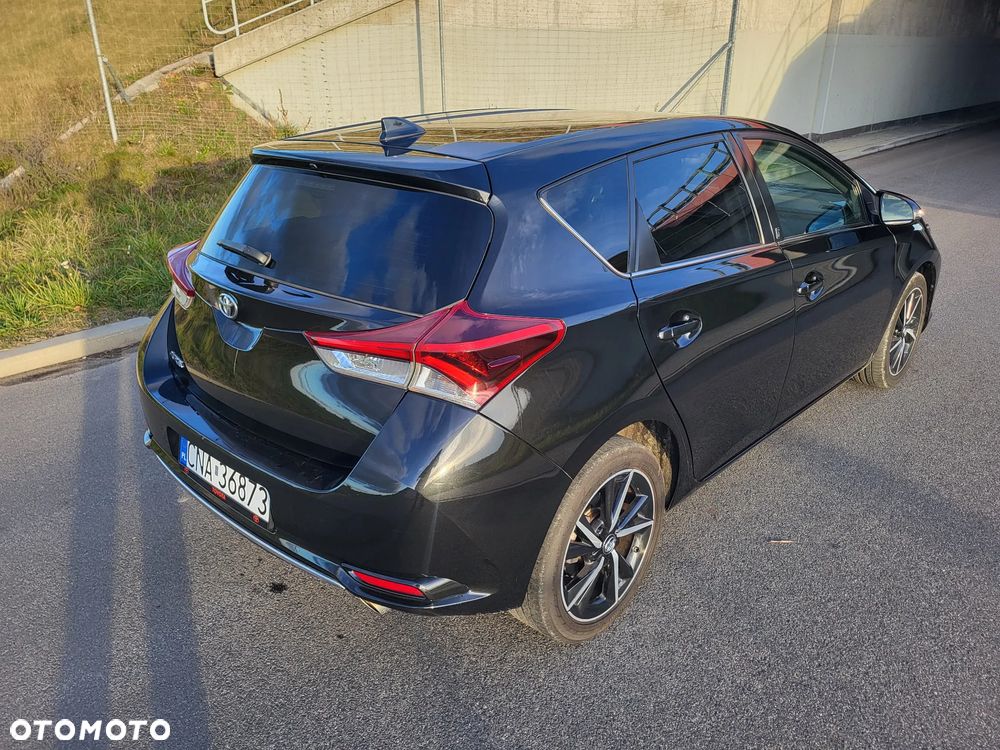 Toyota Auris 1.2 Turbo Team Deutschland - 10