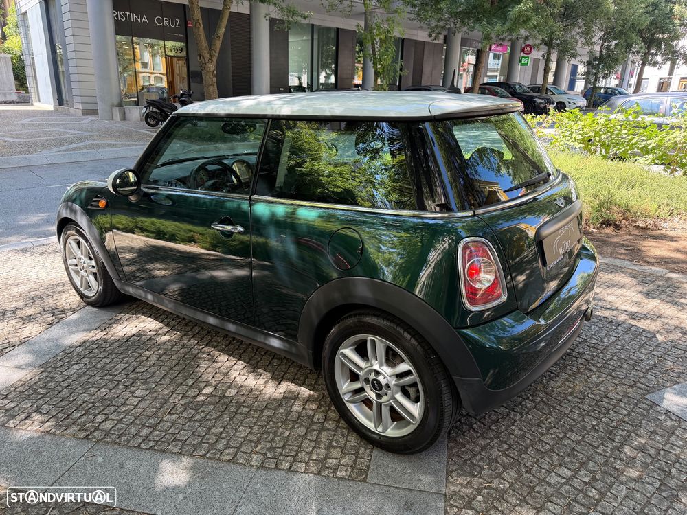 MINI 3 Portas One D - 16