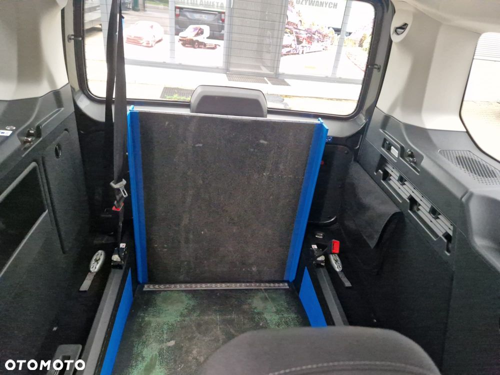 Ford Tourneo Connect Grand - 14