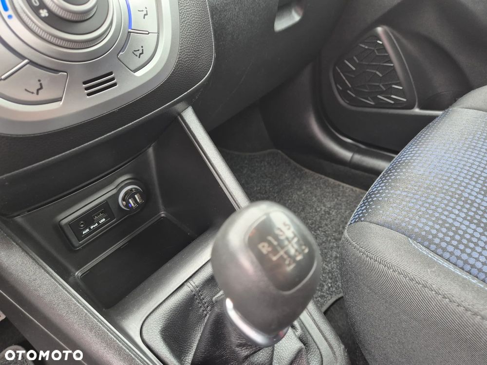 Hyundai ix20 1.6 CRDi blue Passion - 38