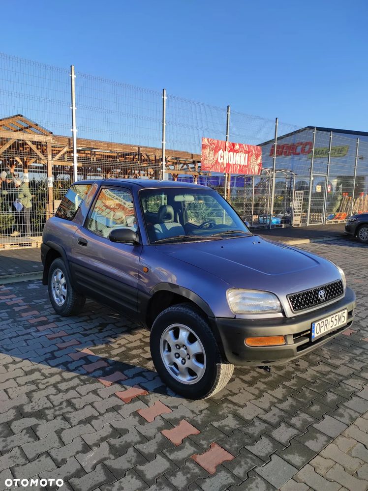 Toyota RAV4 2.0 - 3