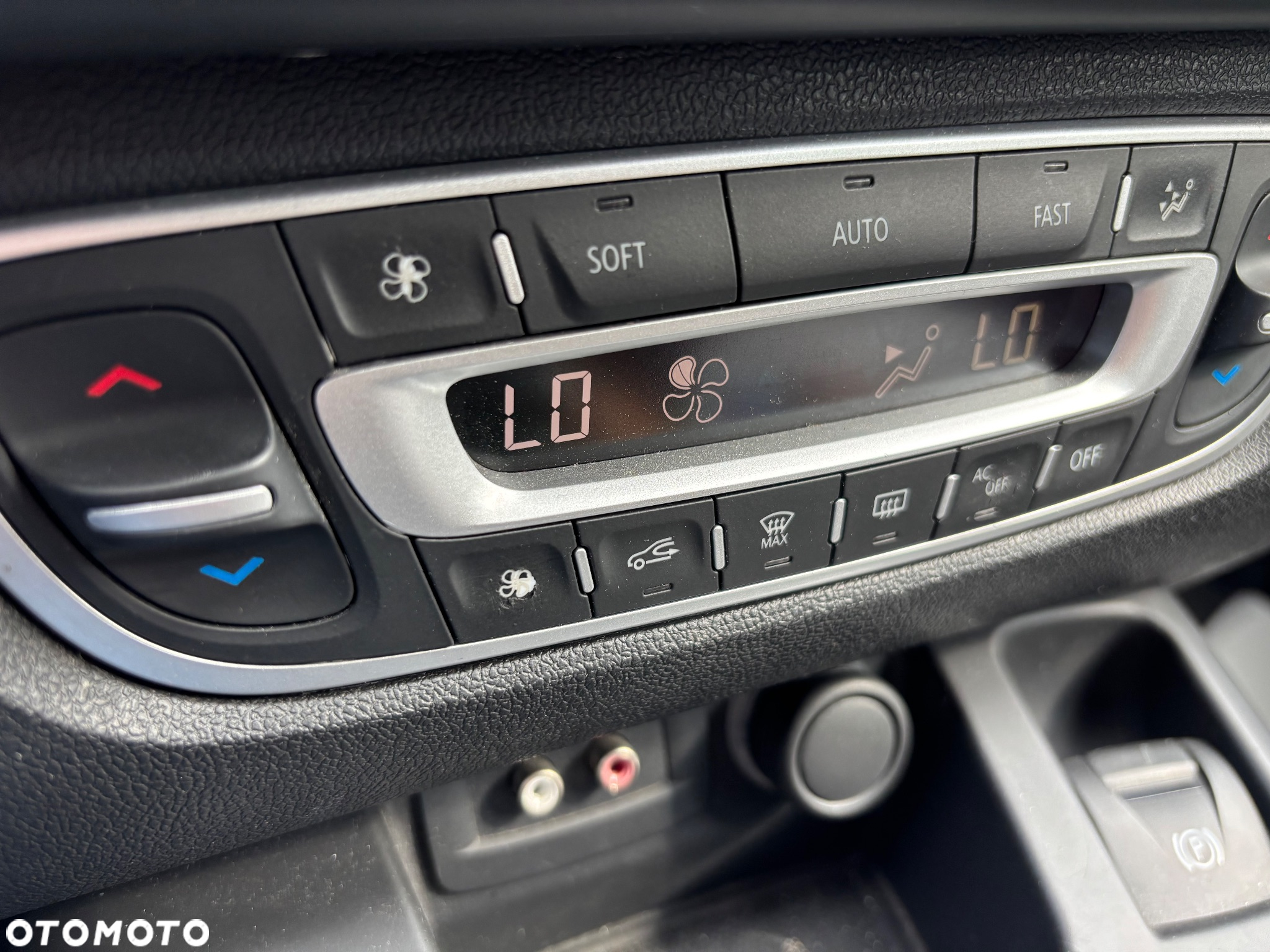 Renault Scenic TCe 130 Dynamique - 10