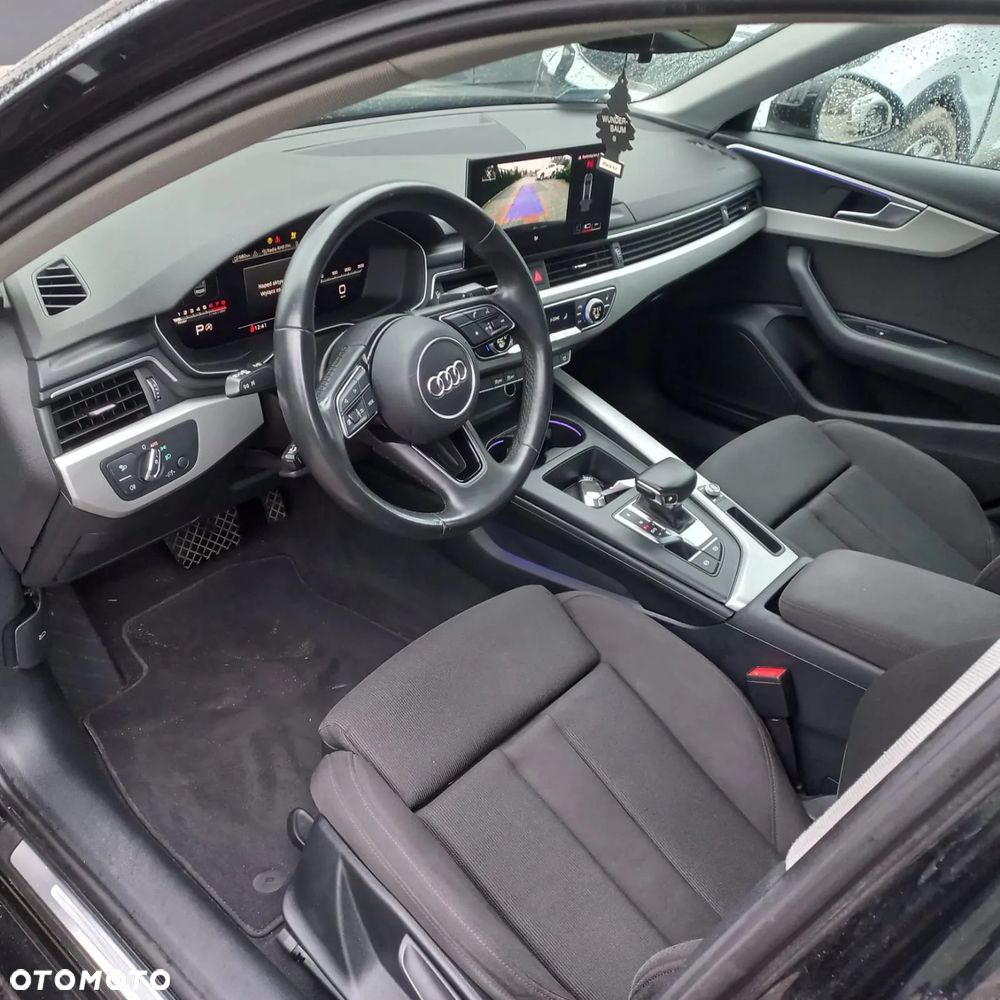 Audi A4 Limousine - 19