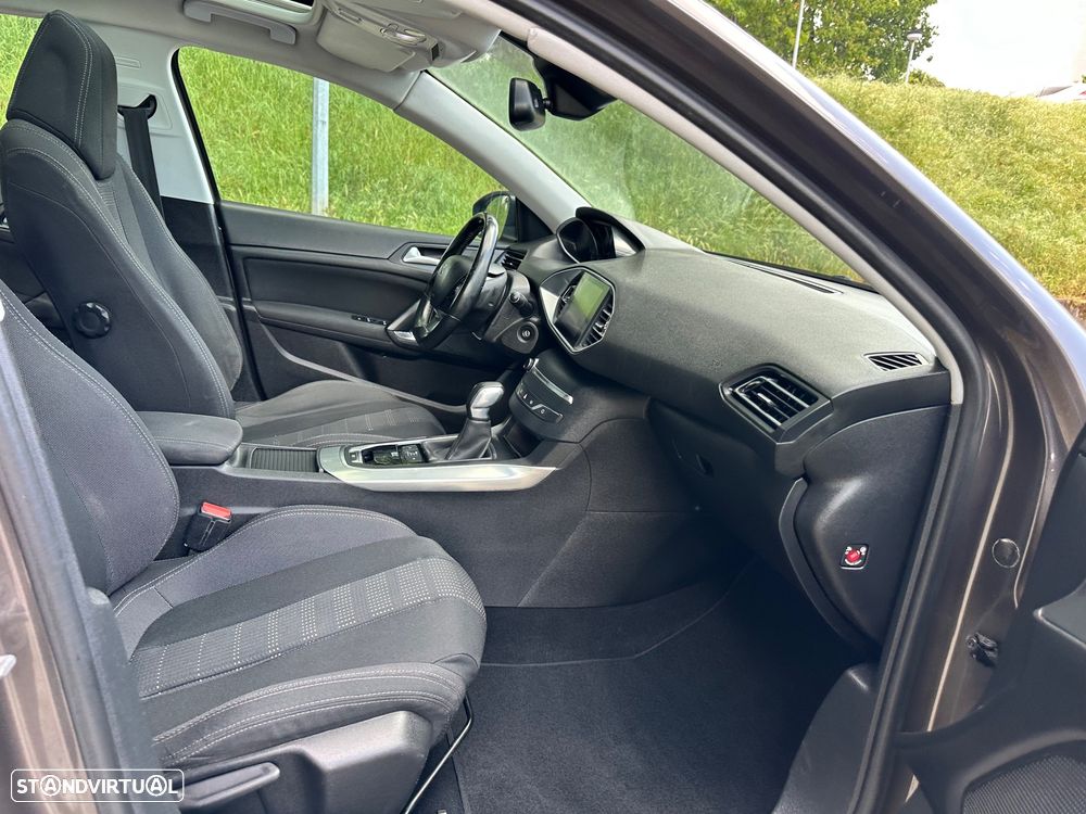 Peugeot 308 BlueHDi FAP 120 EAT6 Stop & Start Allure - 33