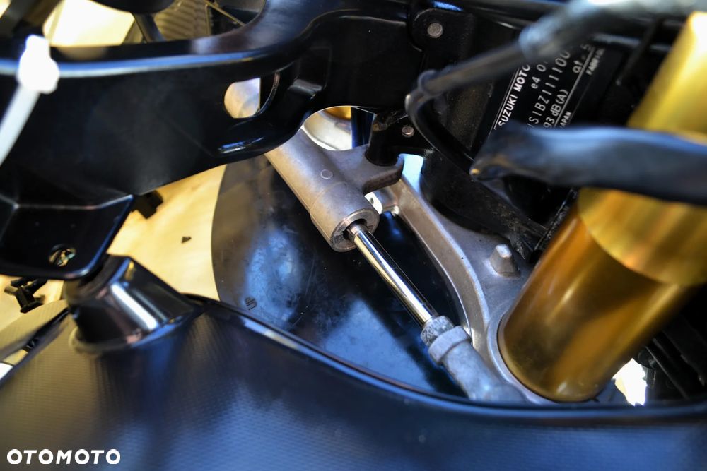 Suzuki GSX-R - 17