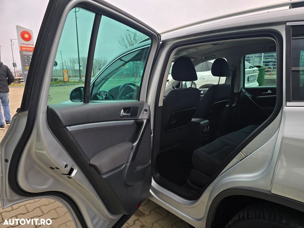 Volkswagen Tiguan - 14