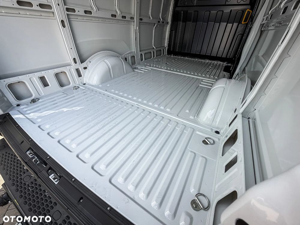 Iveco 35S18HA8 V - Daily L3H3 ! - 12