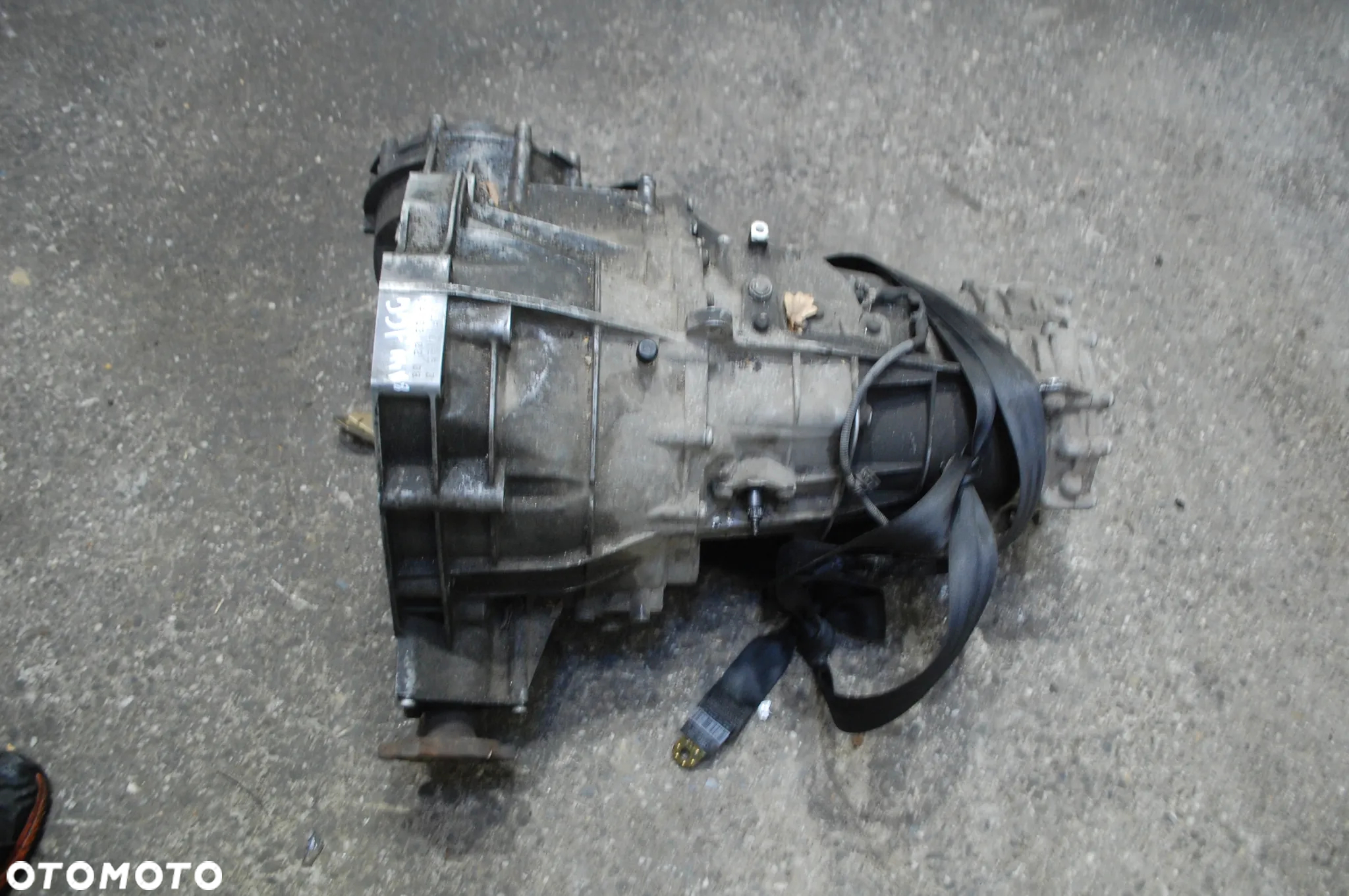 SKRZYNIA BIEGÓW KOMPLETNA + SPRZĘGŁO JJF AUDI A4 B8 1.8 TFSI - 4