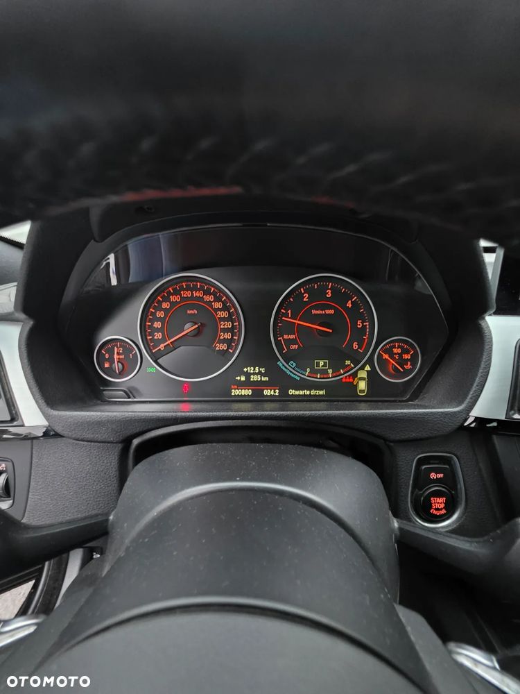 BMW Seria 3 320i GPF xDrive Sport Line Shadow - 14