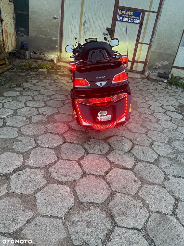 Honda GL - 12