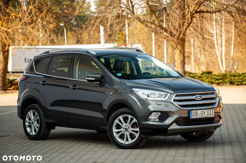 Ford Kuga 1.5 EcoBoost 2x4 Cool & Connect - 9