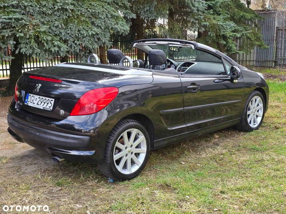 Peugeot 207 CC - 8