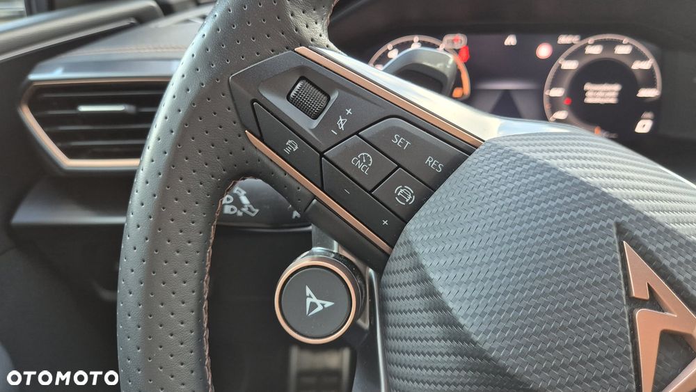 Cupra Leon 1.5 eTSI DSG - 17