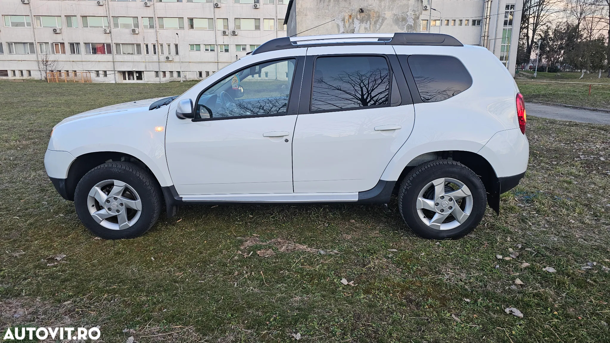 Dacia Duster 1.6 4x4 Prestige - 19