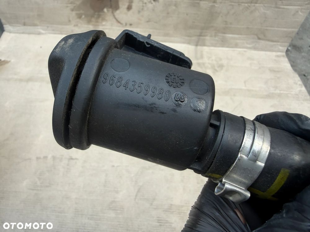 Wlew oleju 9684359980 2.0 TDCI UFMA D4204T - 3