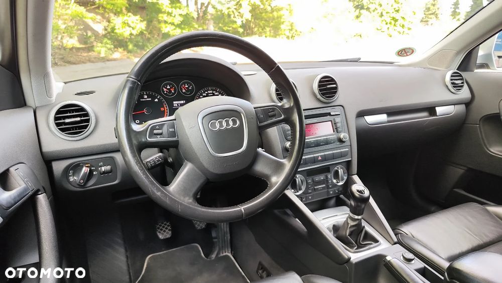 Audi A3 Sportback 1.6 TDI DPF Attraction - 22