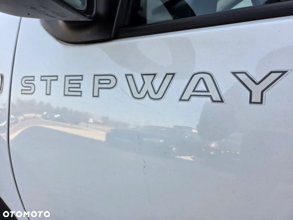 Dacia Logan TCe 90 (S&S) Stepway - 6