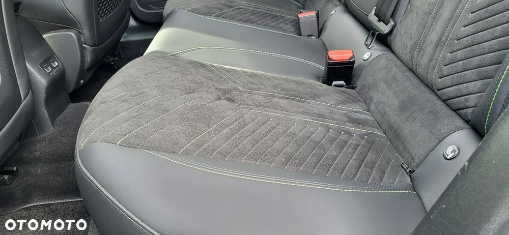 Peugeot 2008 1.2 PureTech GT S&S EAT8 - 28