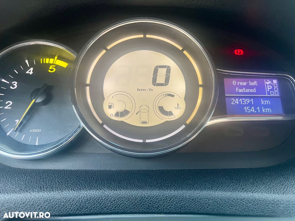 Renault Megane dCi 110 FAP EDC Dynamique - 13