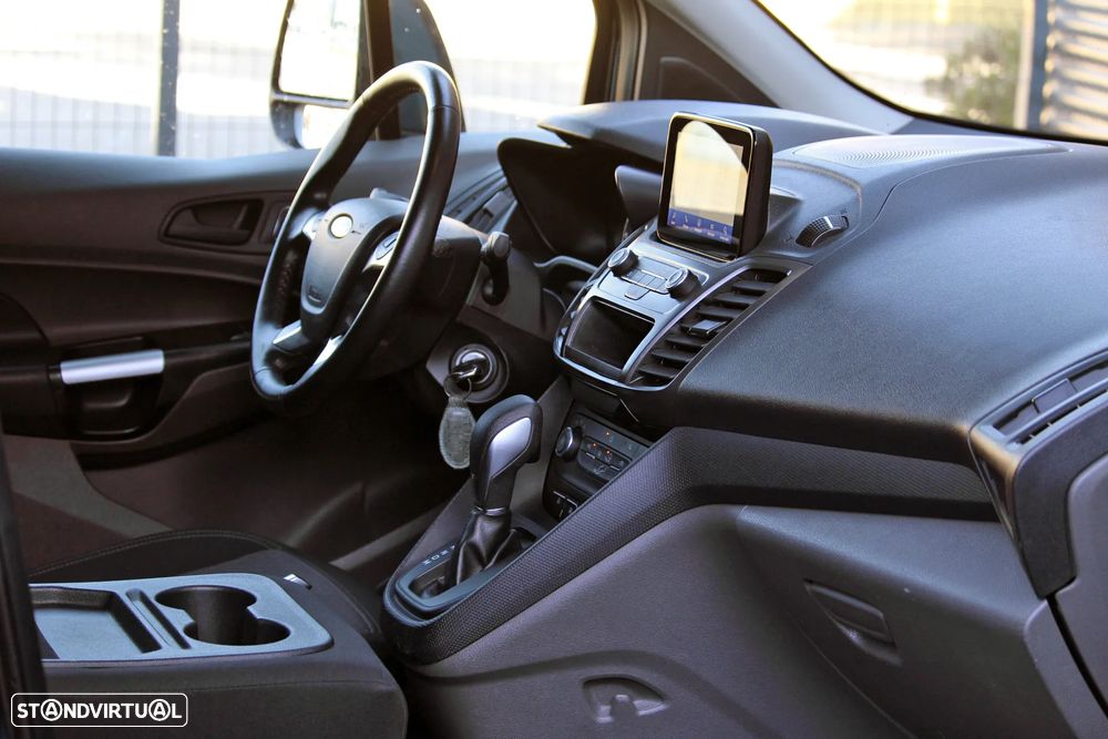 Ford Transit Connect - 18
