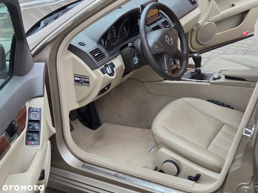 Mercedes-Benz Klasa C 250 CDI DPF BlueEFFICIENCY - 28