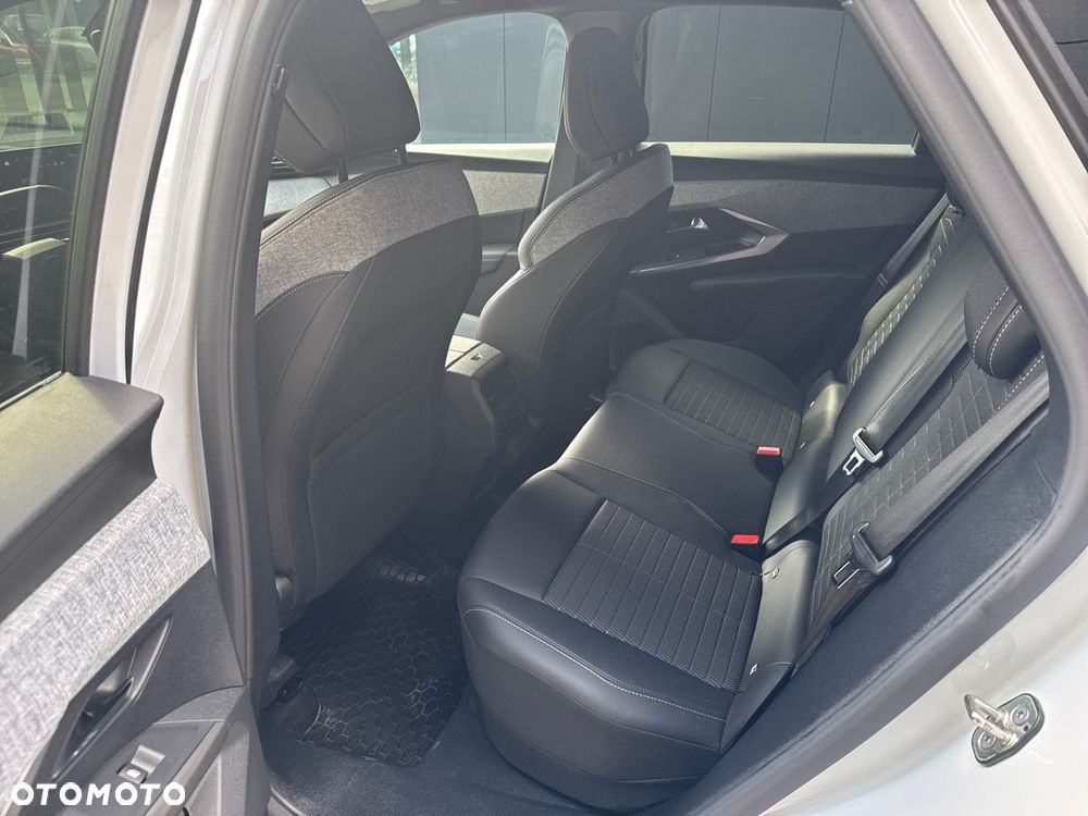 Peugeot 3008 1.2 PureTech mHEV Allure Pack S&S e-DCS6 - 10