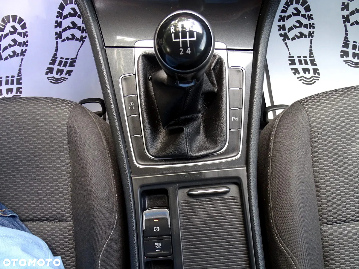 Volkswagen Golf VII 1.6 TDI BMT Comfortline - 21