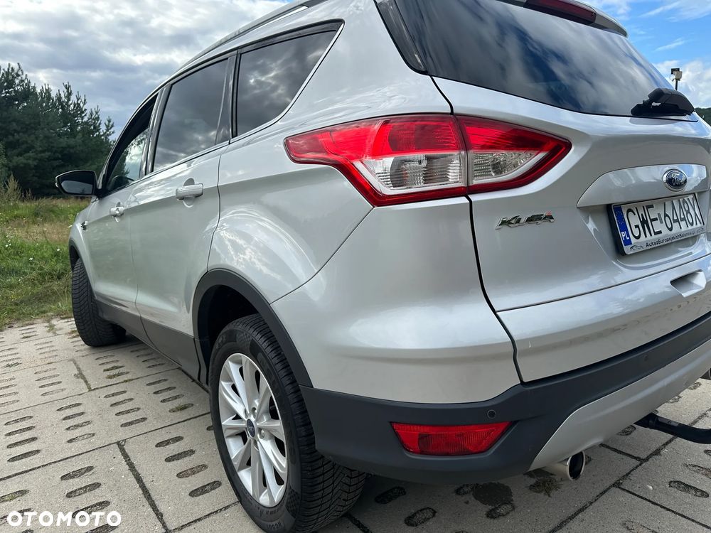 Ford Kuga 2.0 TDCi 2x4 Titanium - 14