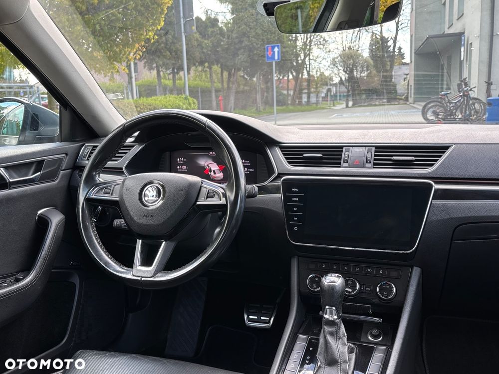 Skoda Superb 2.0 TSI L&K DSG - 8