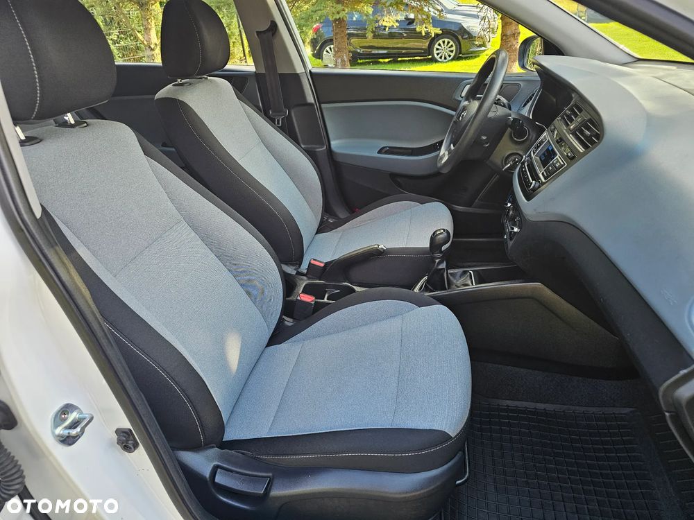 Hyundai i20 1.2 Select - 13