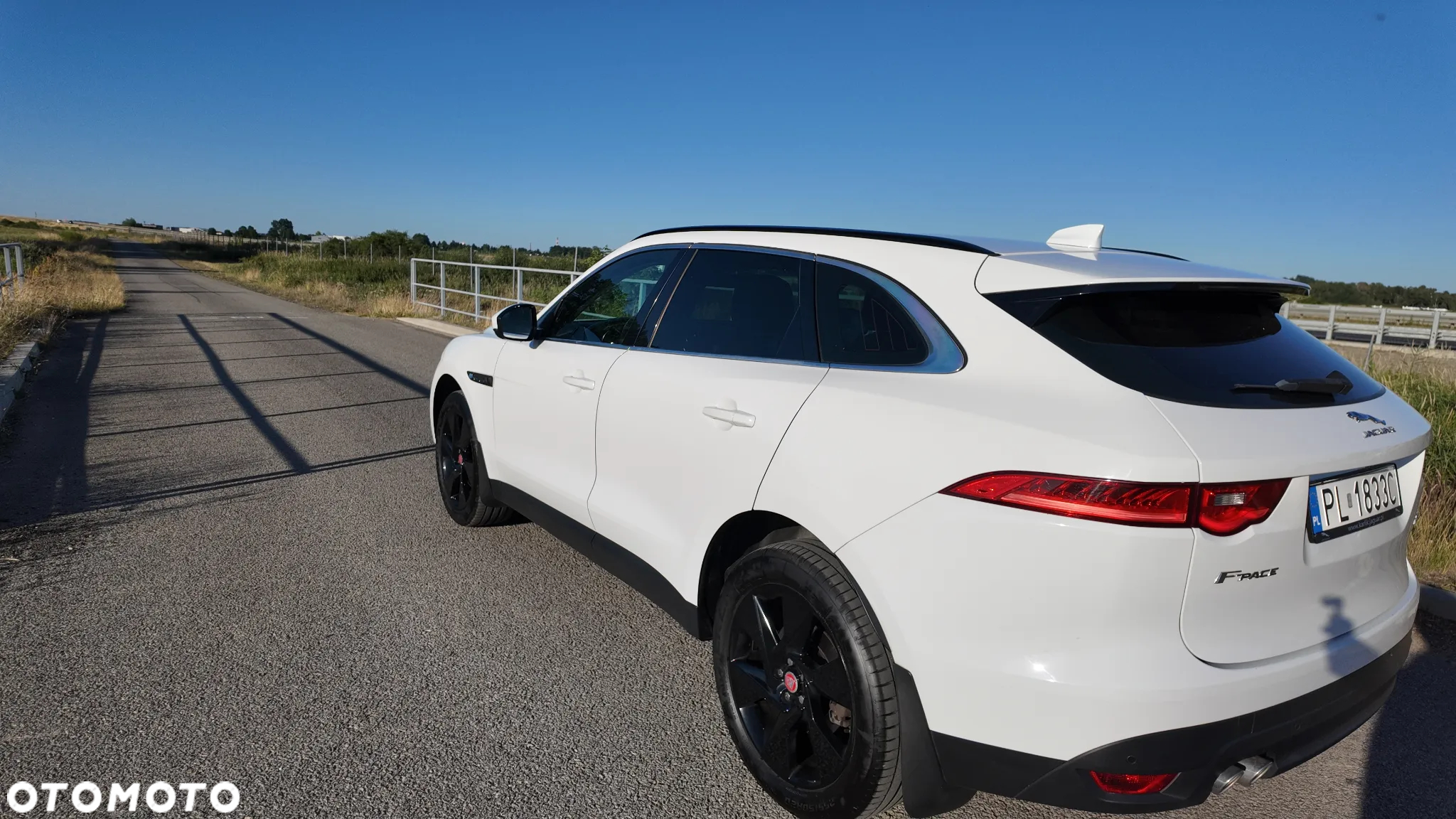 Jaguar F-Pace 2.0 i4D AWD Prestige - 2