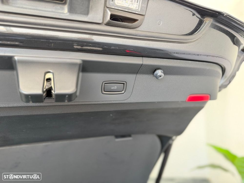 Porsche Panamera 4 E-Hybrid Executive - 35