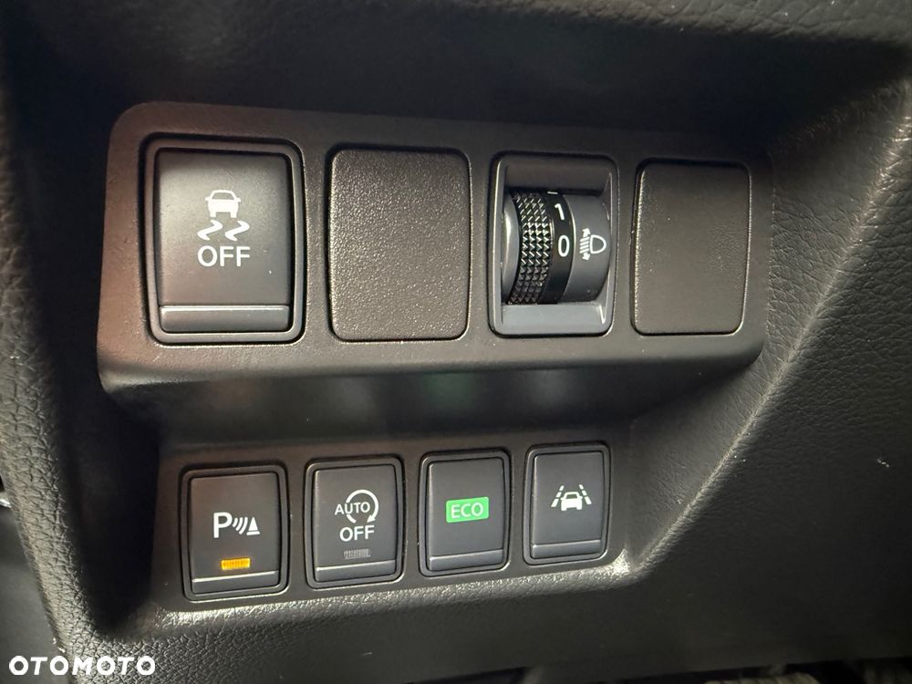 Nissan Qashqai 1.6 DCi Tekna Xtronic EU6 - 21