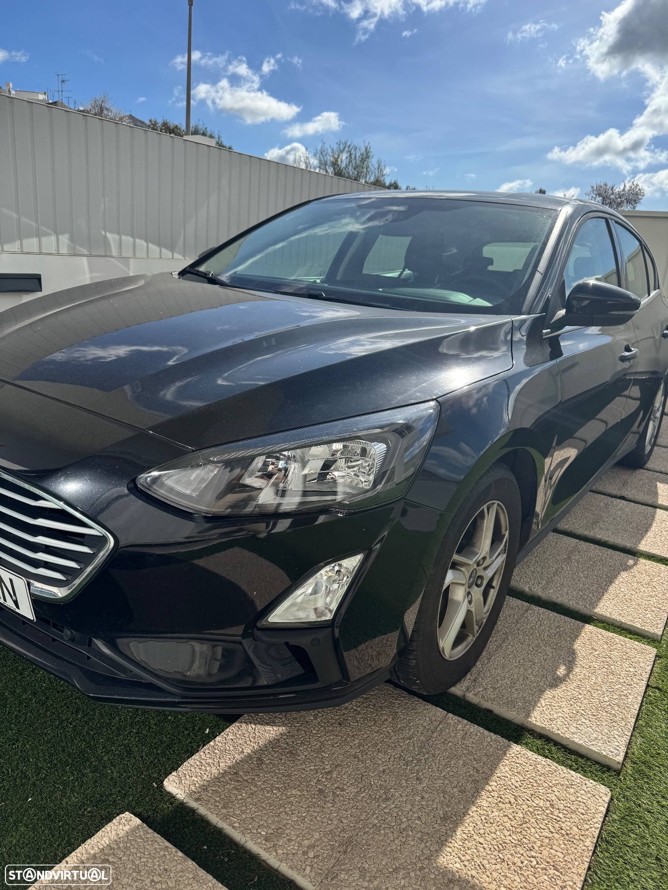 Ford Focus 1.0 EcoBoost S&S Aut. TITANIUM - 2