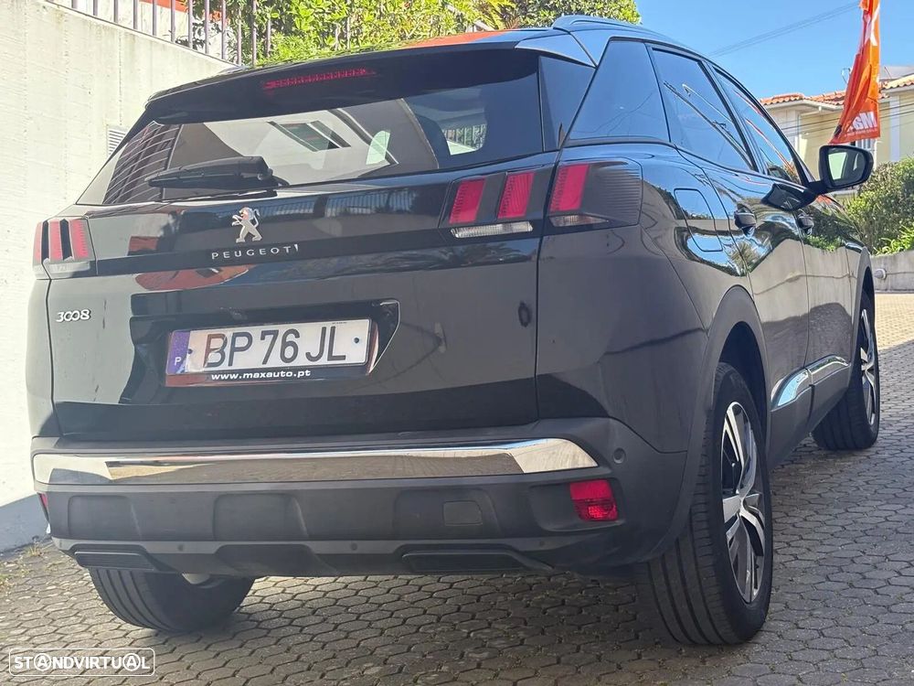 Peugeot 3008 1.2 PureTech Allure EAT8 - 24