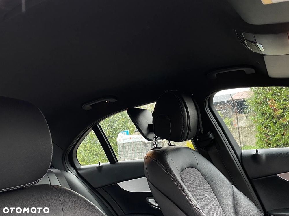 Mercedes-Benz Klasa C 300 d T 9G-TRONIC Avantgarde - 10