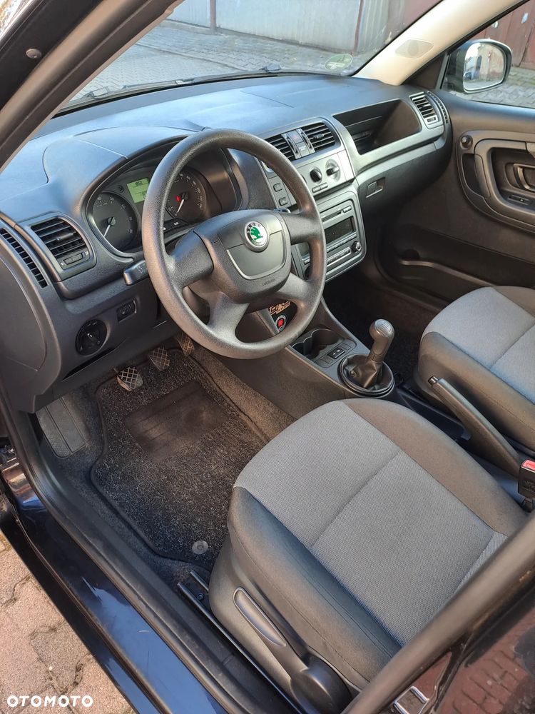 Skoda Fabia 1.2 HTP Active - 8