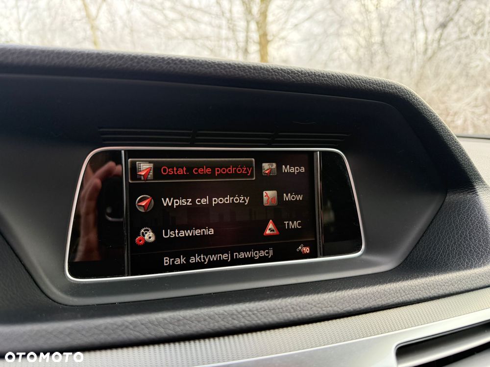 Mercedes-Benz Klasa E 300 BlueTEC 7G-TRONIC - 24