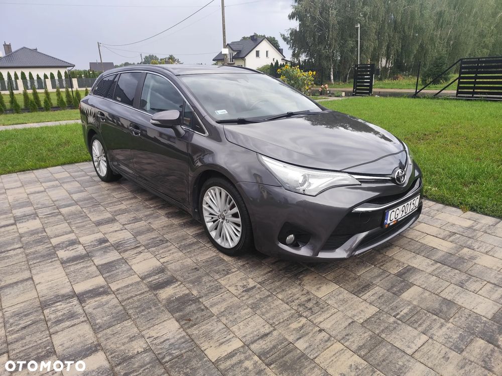Toyota Avensis 2.0 D-4D Prestige - 8