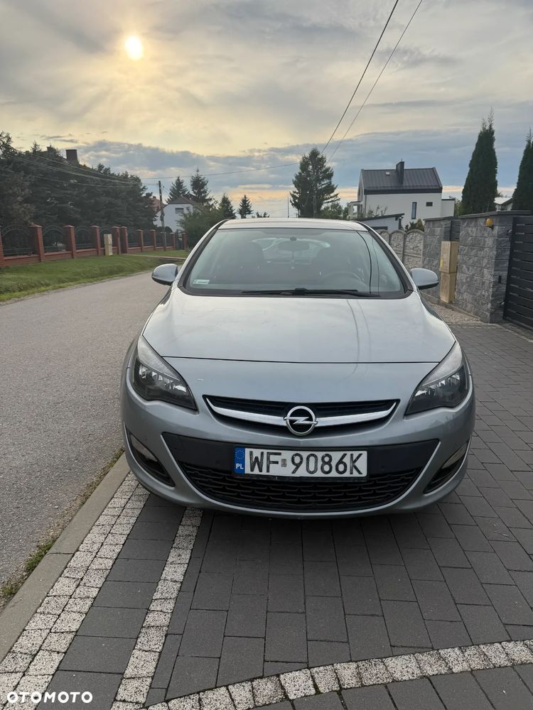 Opel Astra 1.6 CDTI Cosmo - 4