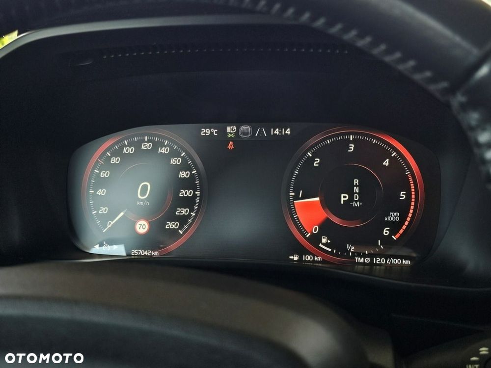 Volvo XC 40 - 16